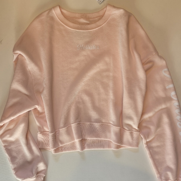 NWT- Hollister Pale Pink Cropped Crewneck Lightweight Sweatshirt Size Small - Picture 6 of 9